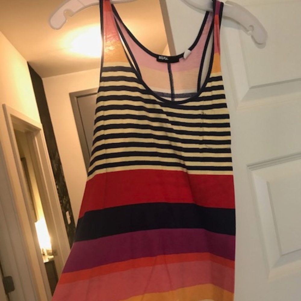 Muti colored racer back tank